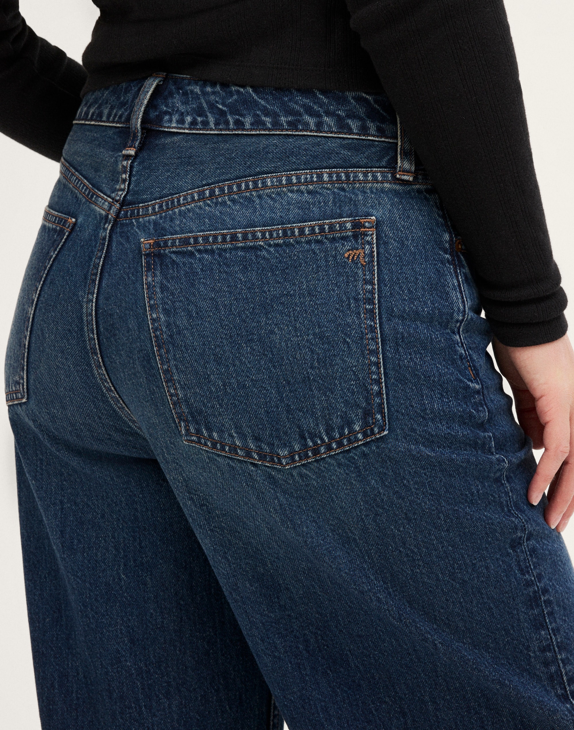 Curvy Low-Slung Baggy Jeans