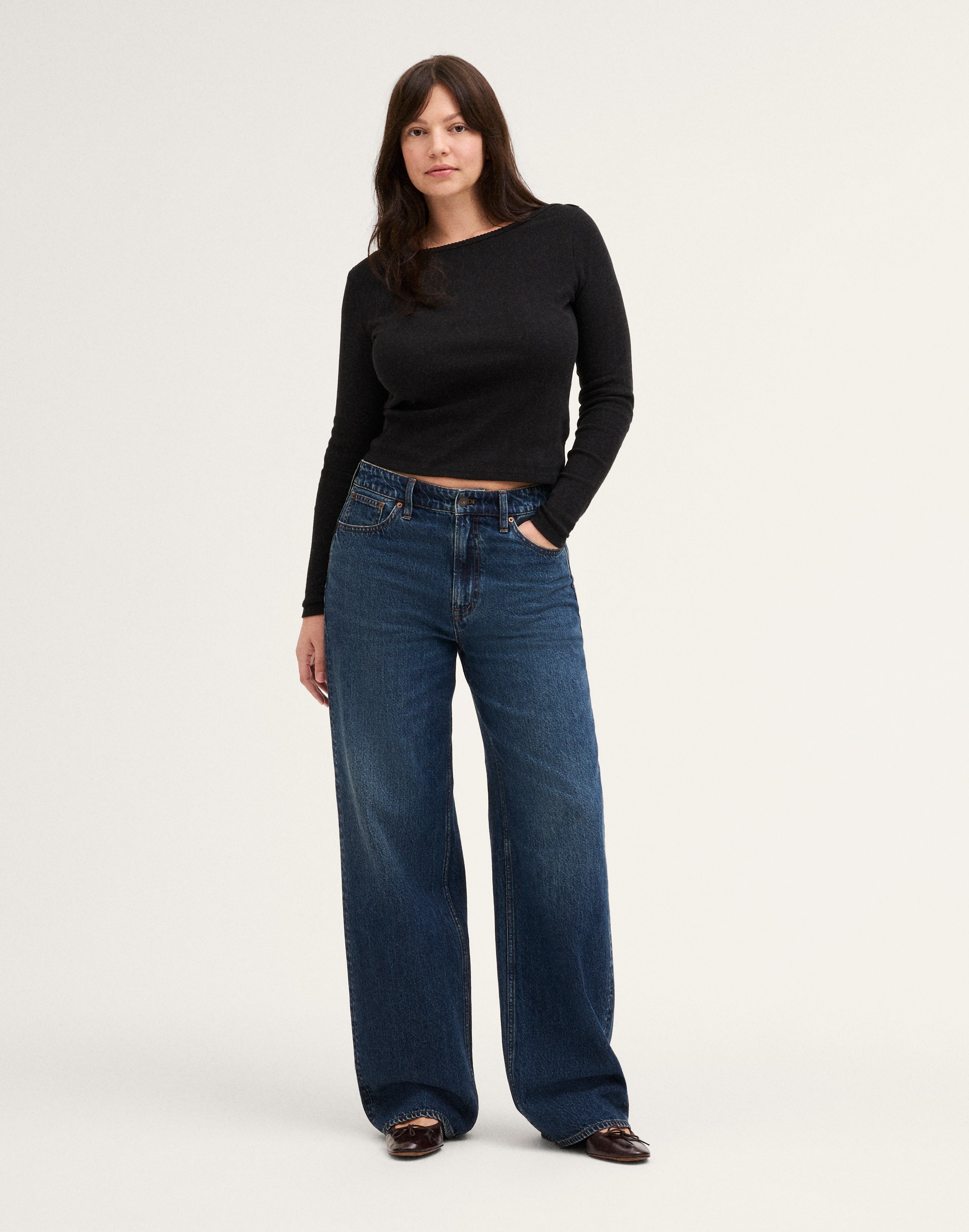 Curvy Low-Slung Baggy Jeans