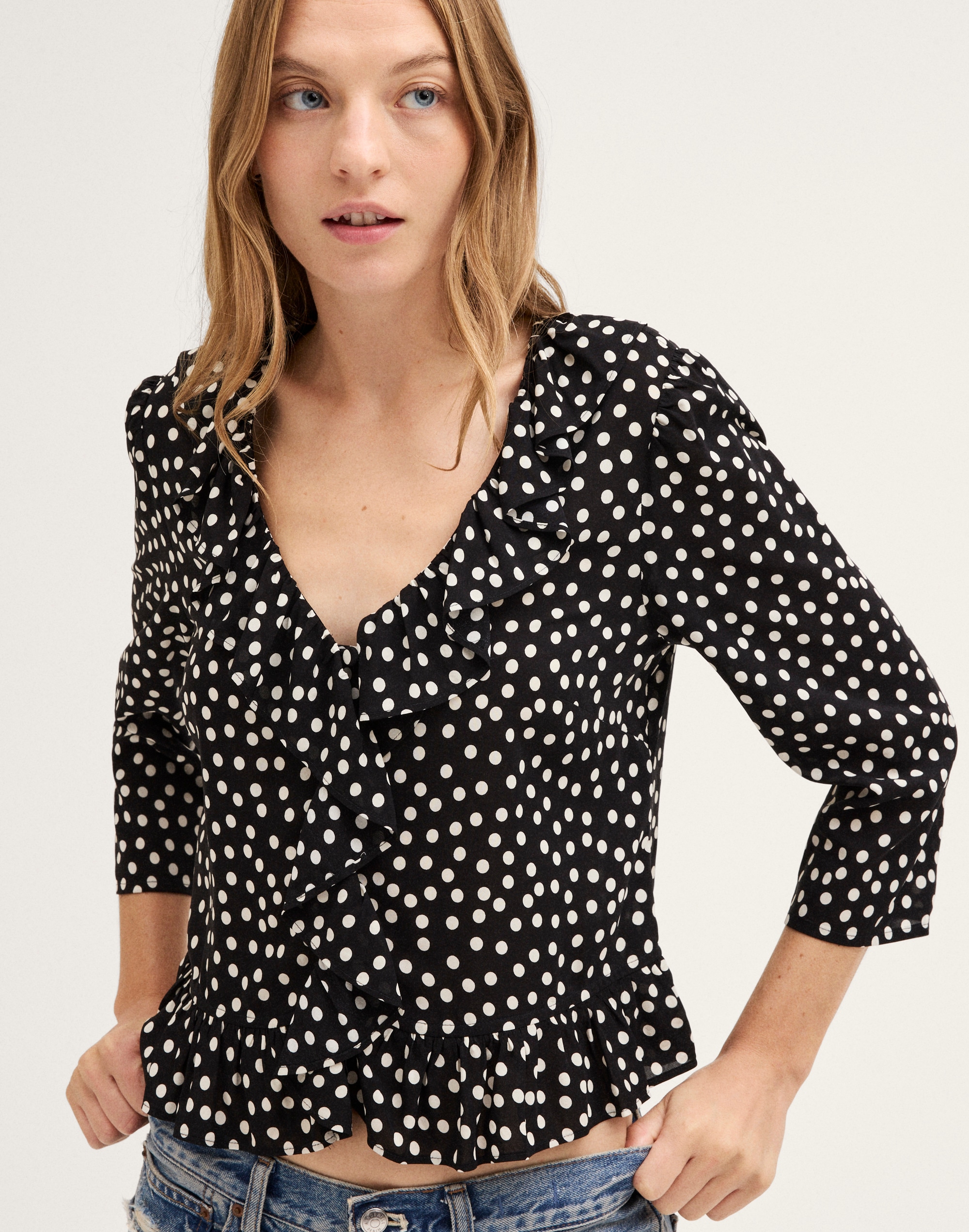 Ruffled V-Neck Shrunken Top