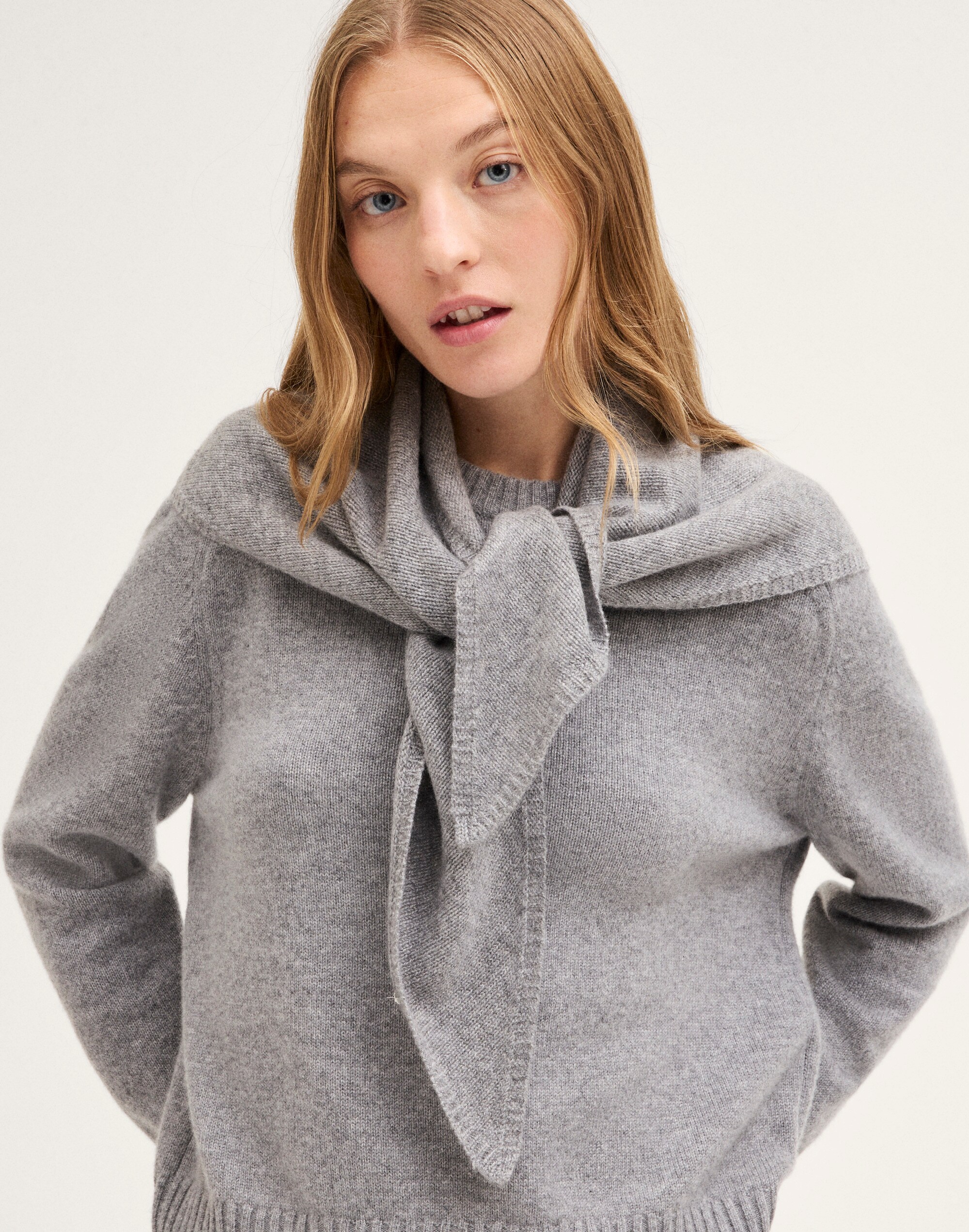 Knit Oversized Bandana in 100% Cashmere