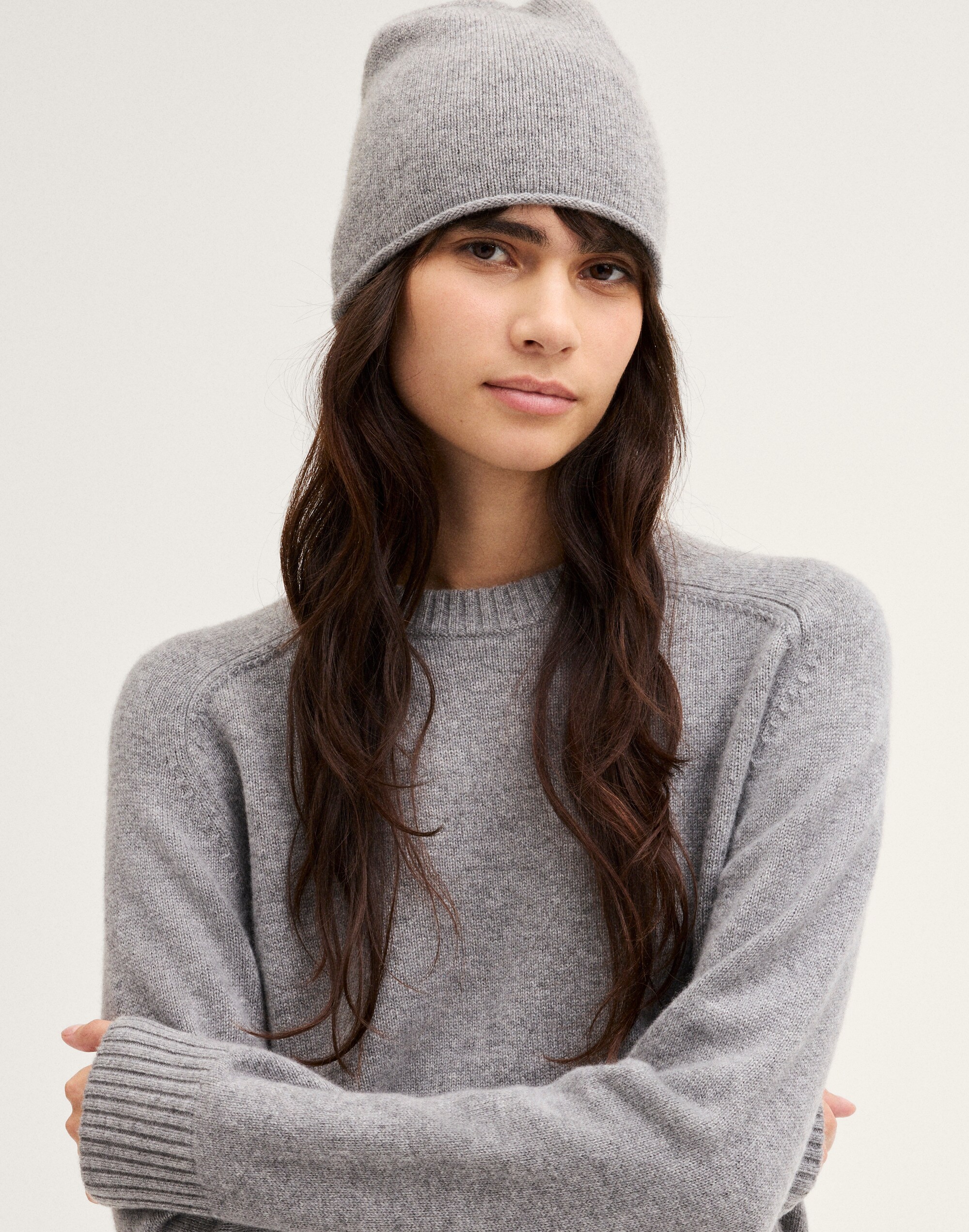 Roll-Edge Beanie in 100% Cashmere