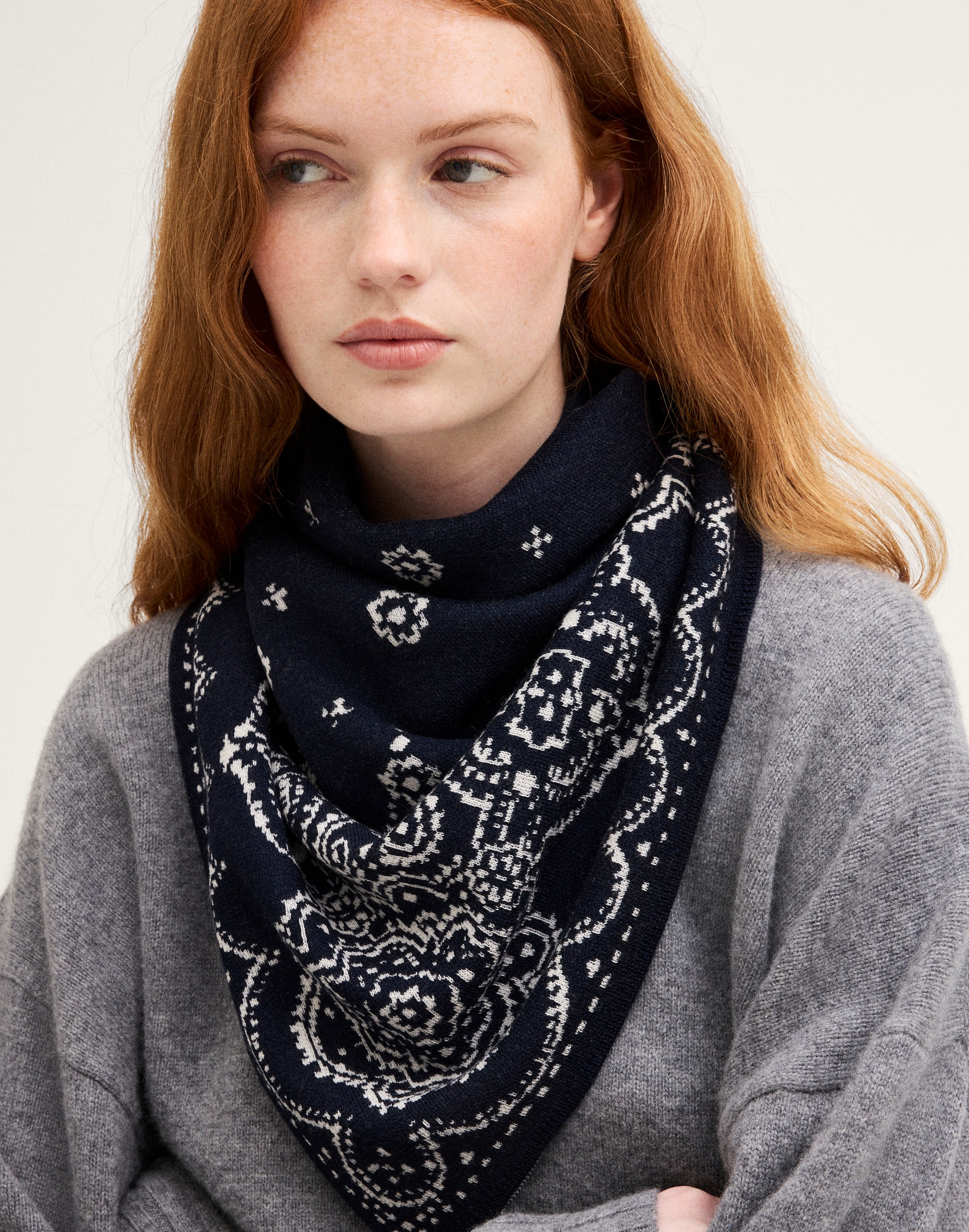 Oversized Jacquard-Knit Bandana in 100% Wool