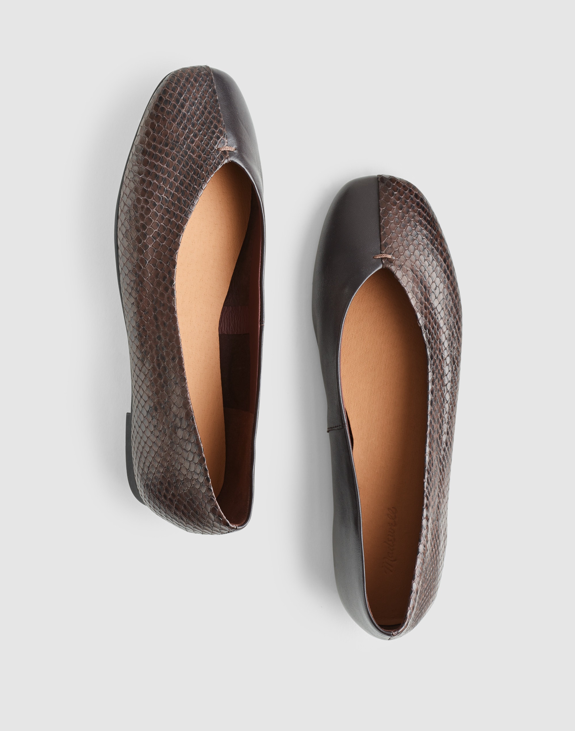 The Greta Glove Flat