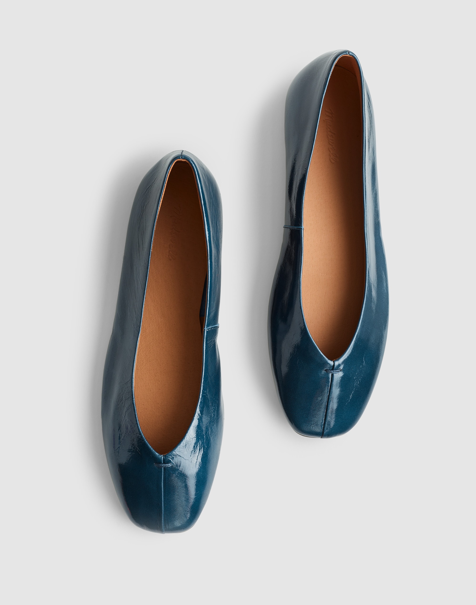The Greta Glove Flat