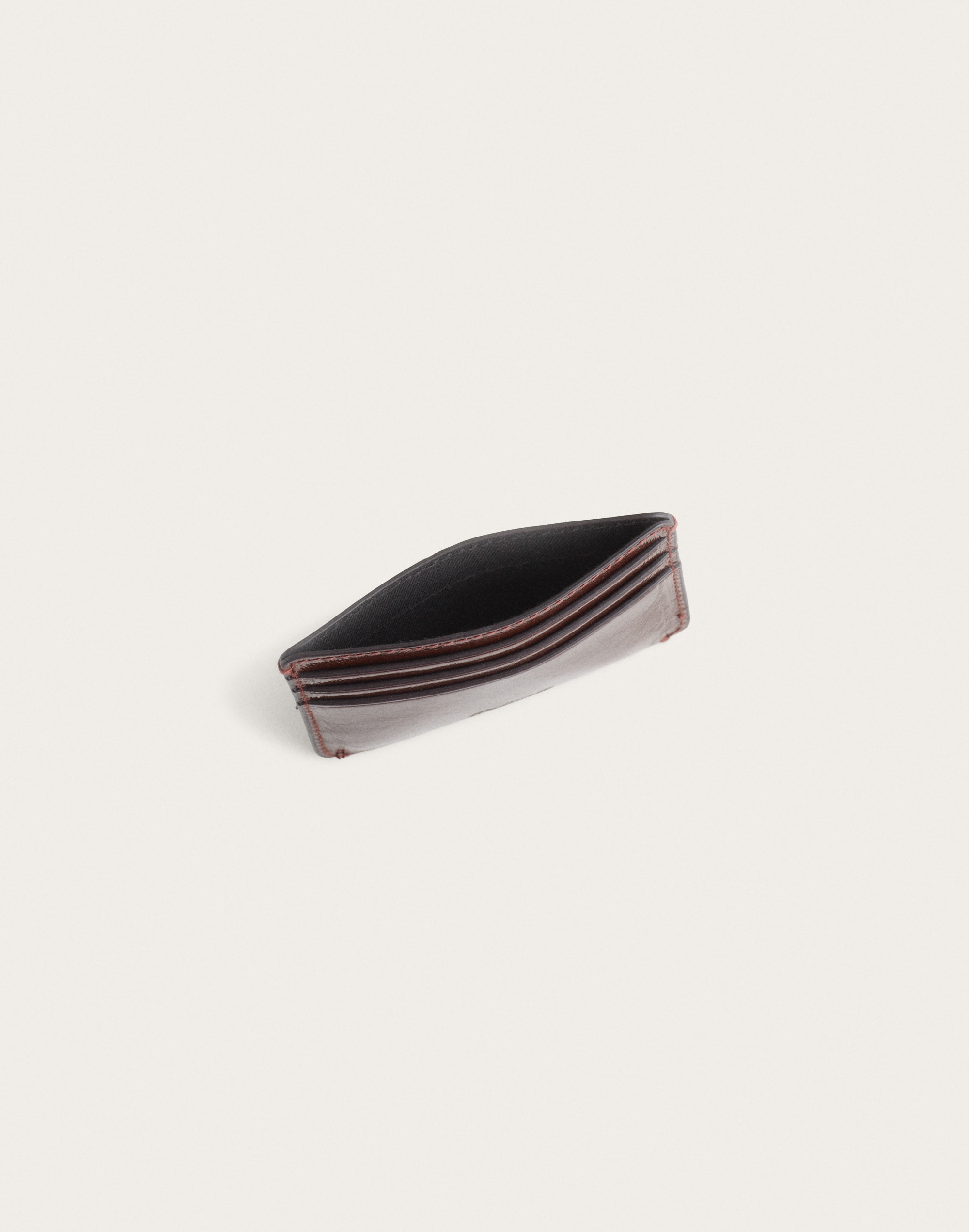 Curved Card Case in Leather