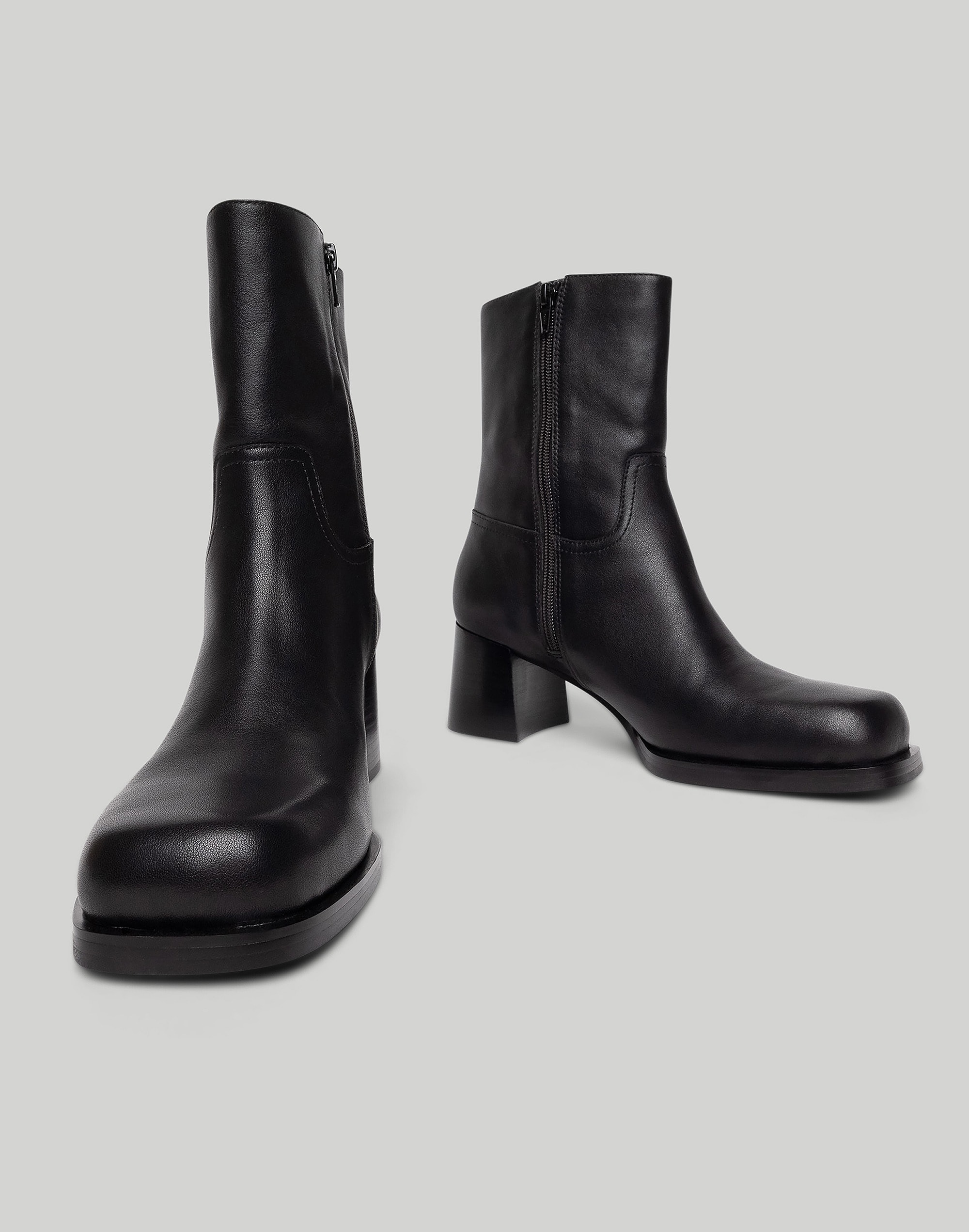 Intentionally Blank Vico Heeled Boot
