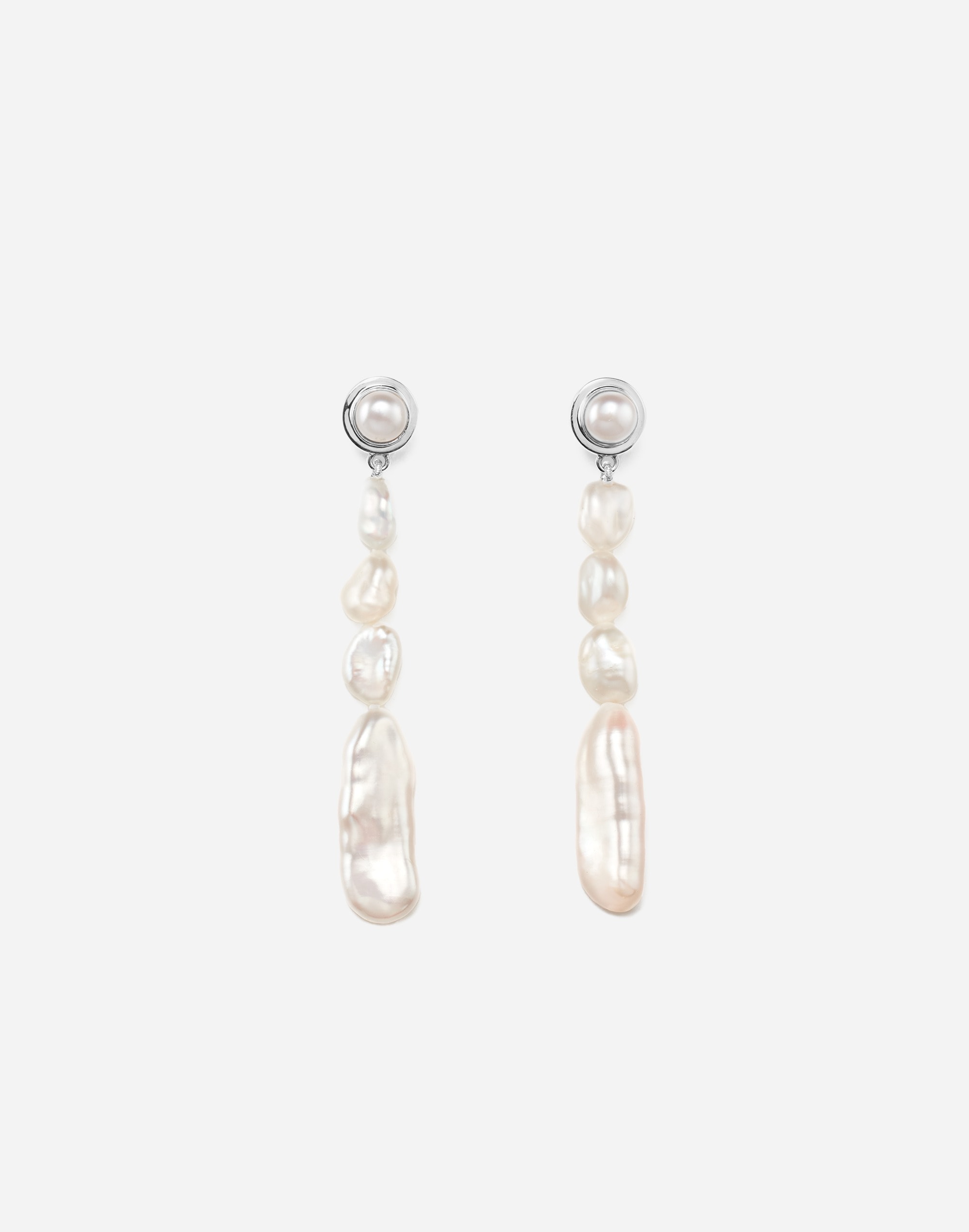 AGMES Short Emmanuelle Earrings