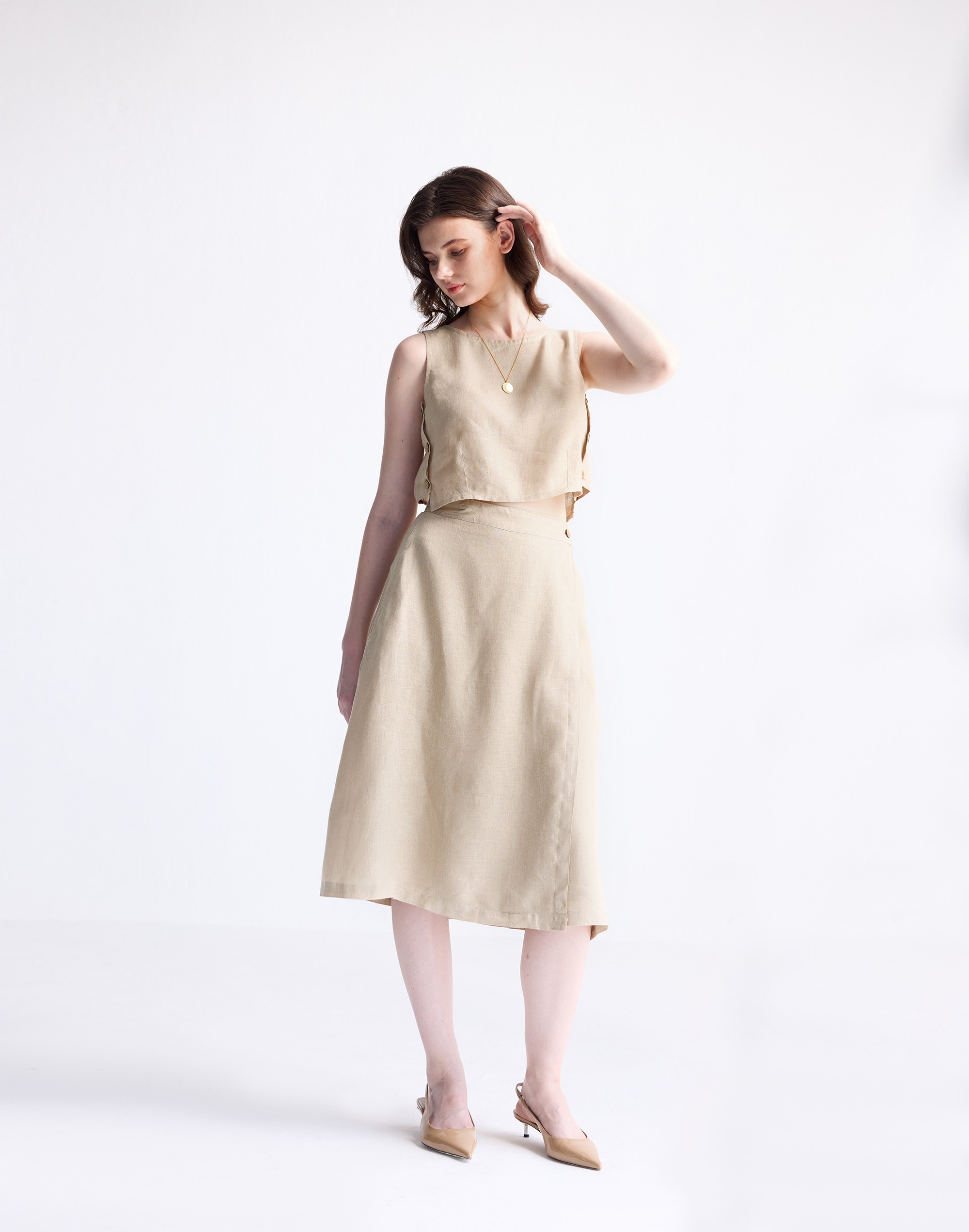 reistor&reg; boxy 100% hemp crop top in neutral beige